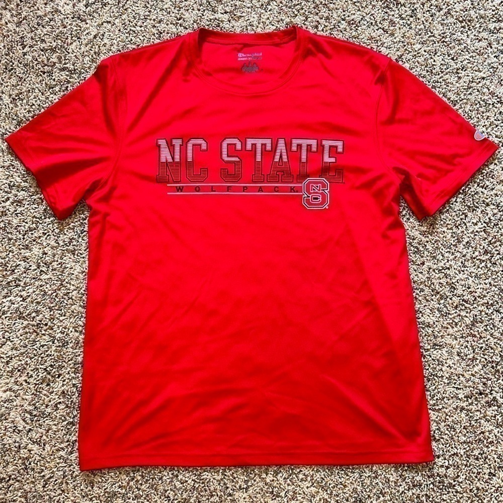 Men’s Red NCAA *NC State* Wolfpack Polyester T-Shirt Size L